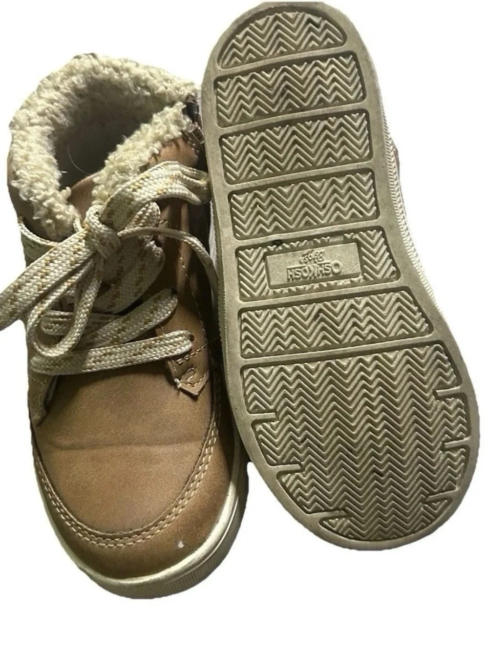 OshKosh Bgosh cute crescent